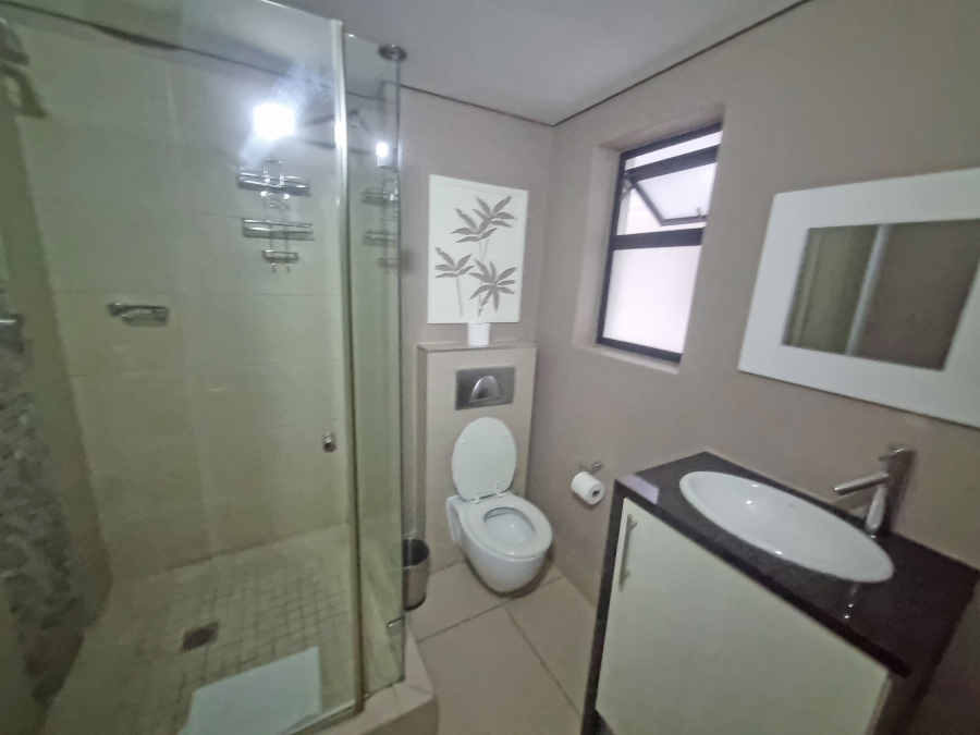To Let 2 Bedroom Property for Rent in De Waterkant Western Cape